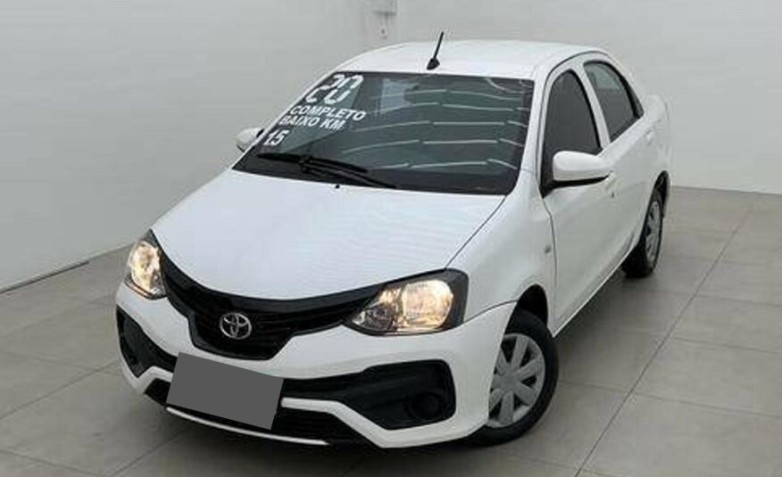 TOYOTA ETIOS 1.5 X SEDAN 16V FLEX 4P MANUAL ANO 2020 COR BRANCO