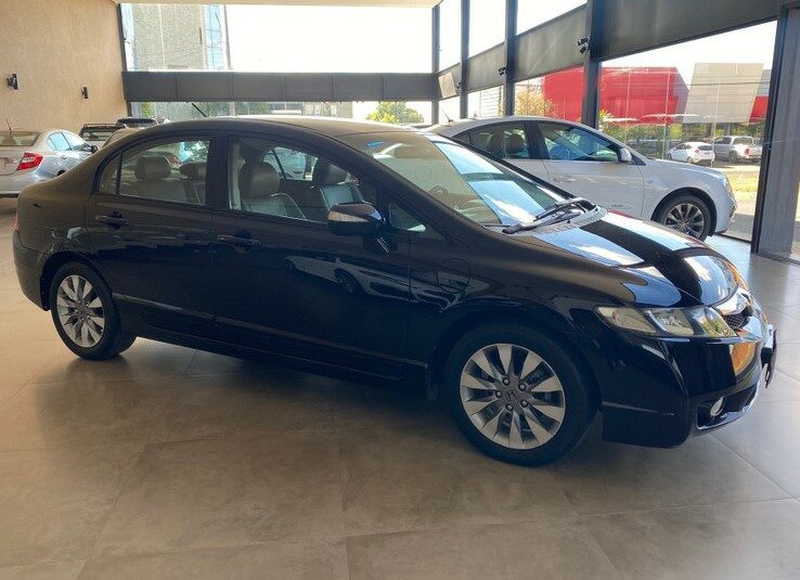 CIVIC 1.8 LXL 16V FLEX 4P AUTOMÁTICO ANO 2011 COR PRETO